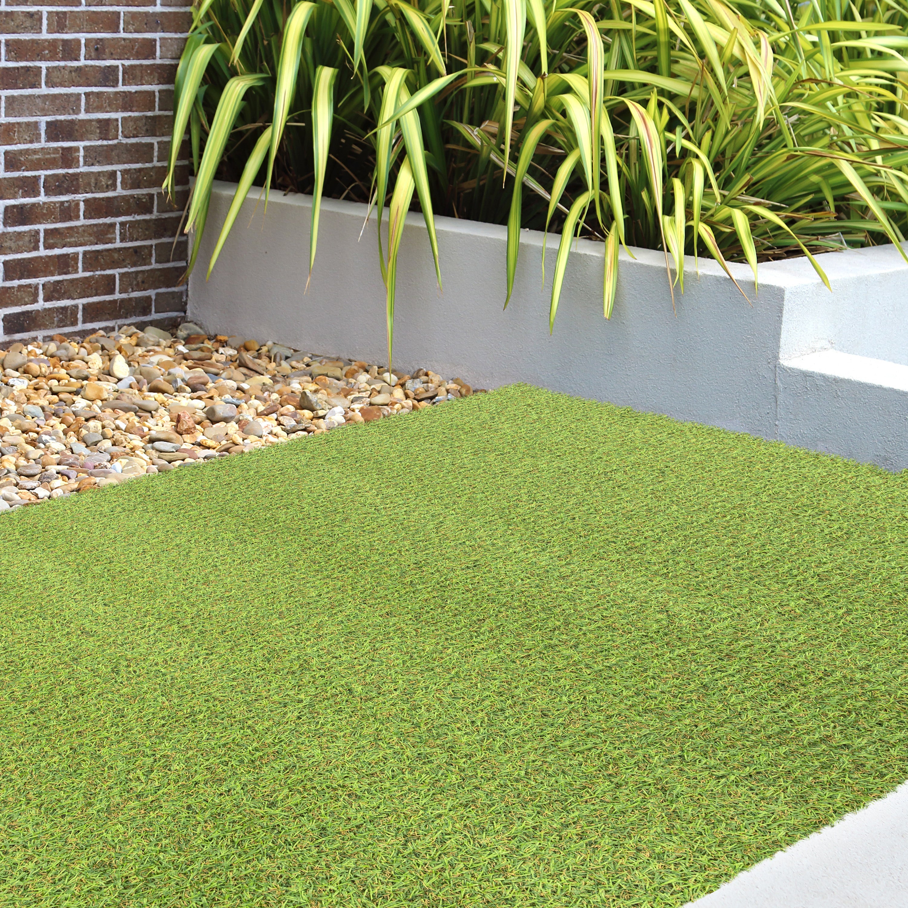 4m Light Green Artificial Grass - 15mm Pile