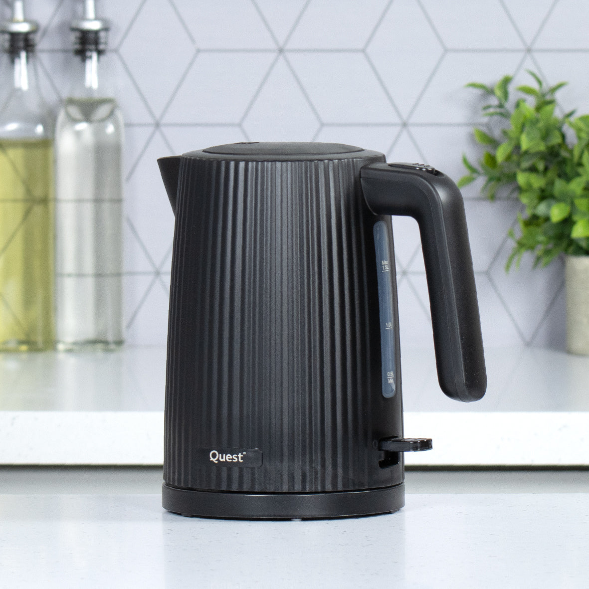 1.5L Kettle & 2 Slice Toaster Set - Black Grooved Design