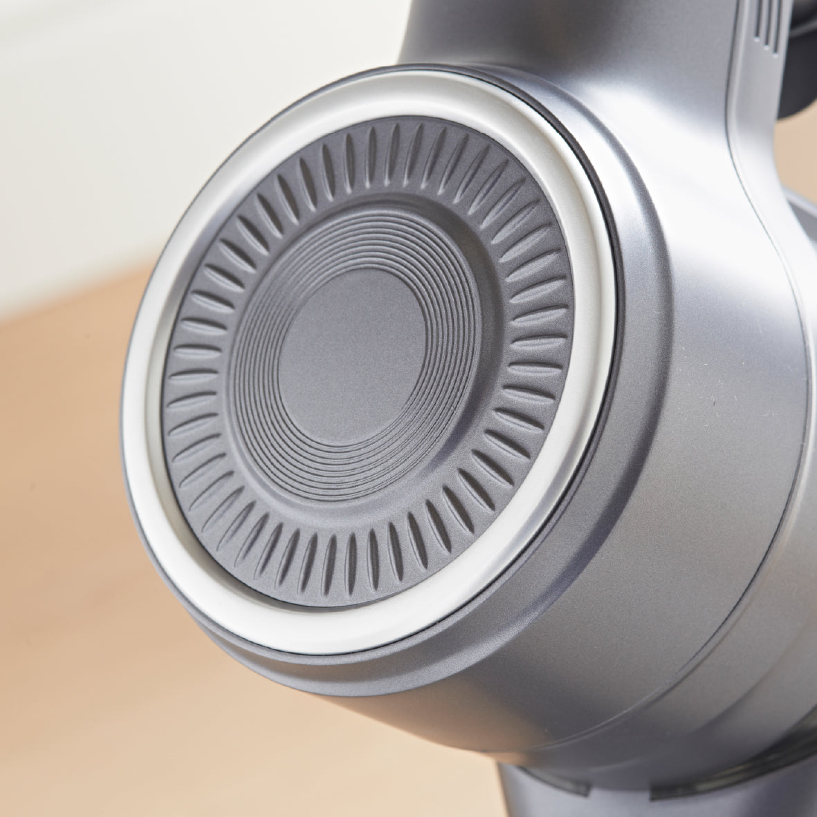 2-in-1 Handheld and Upright Vacuum Cleaner