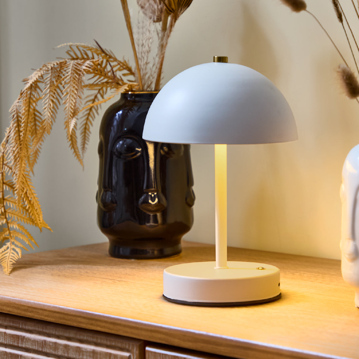 Mushroom Table Lamp - White