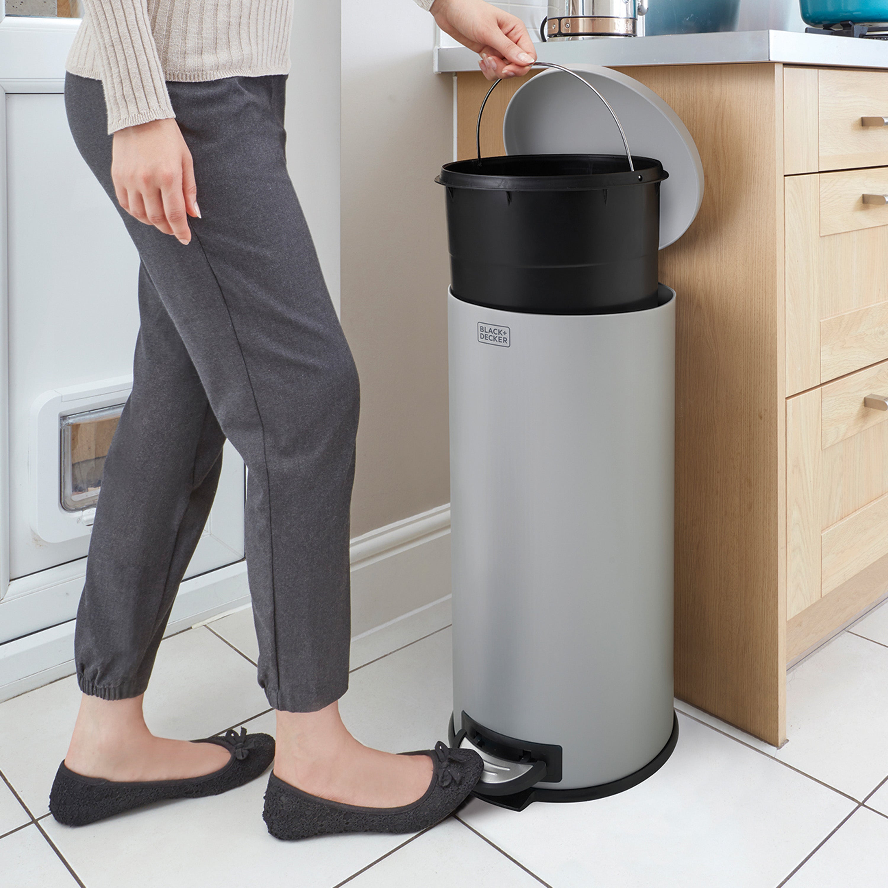 30L Dome Lid Pedal Bin - Grey