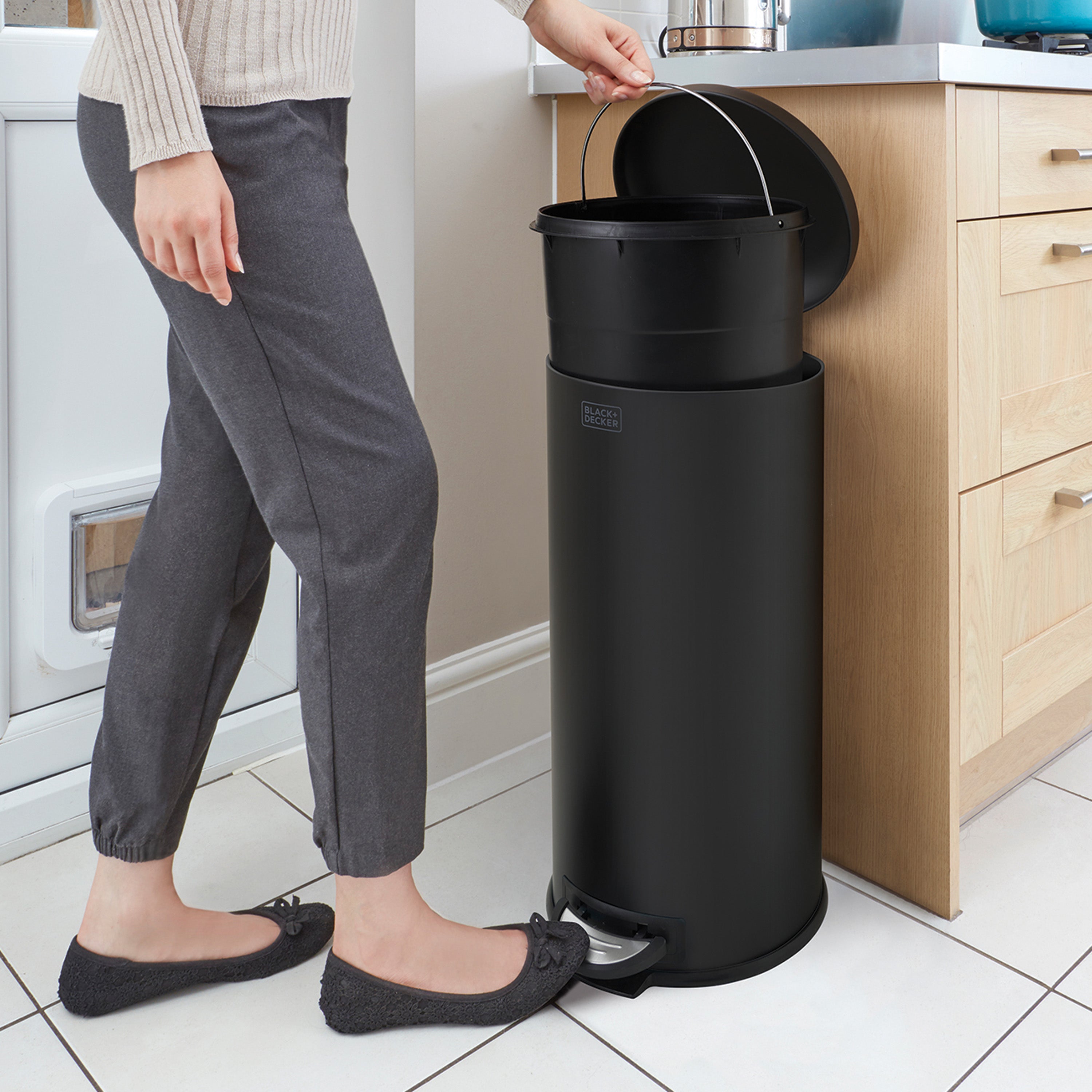 30L Matt Black Domed Lid Pedal Bin