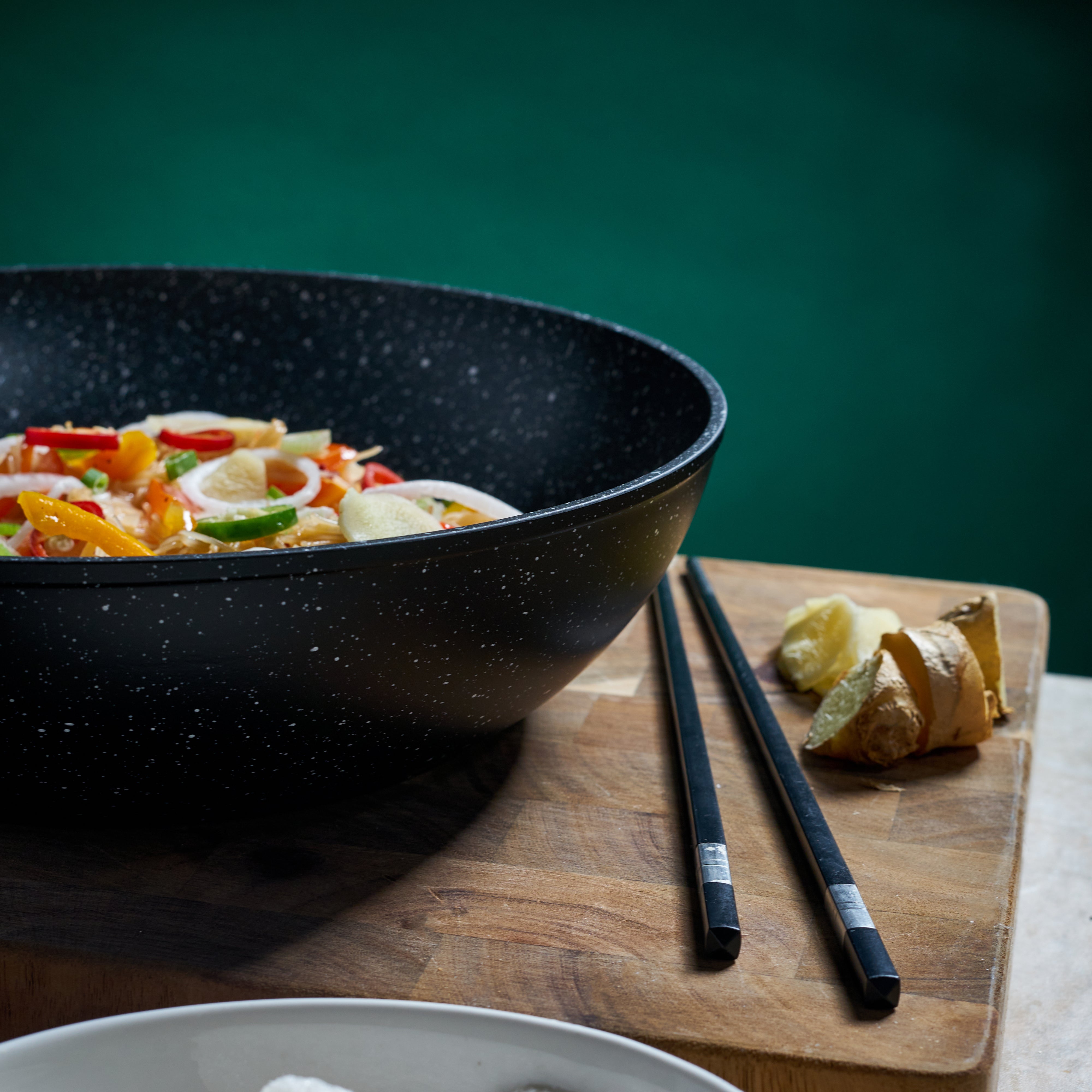 Classic 28cm Black Non Stick Wok